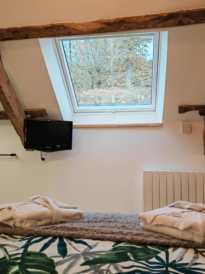 A La Memoire De Merlin & Spa Saint-Malon-sur-Mel Extérieur photo
