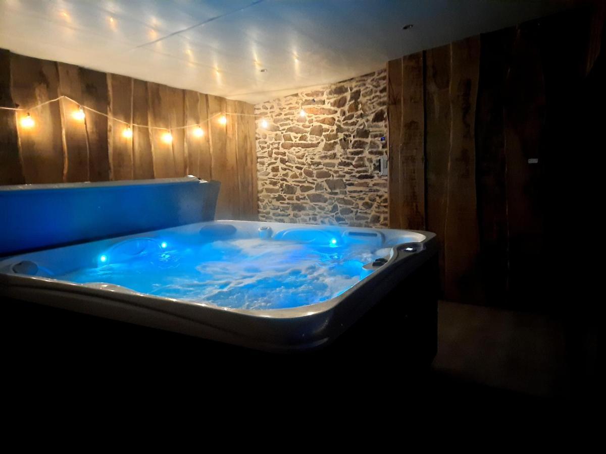 A La Memoire De Merlin & Spa Saint-Malon-sur-Mel Extérieur photo