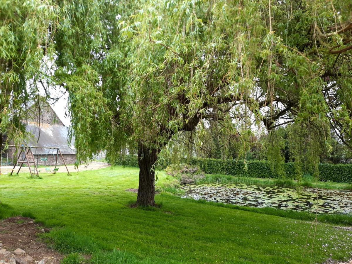 A La Memoire De Merlin & Spa Saint-Malon-sur-Mel Extérieur photo