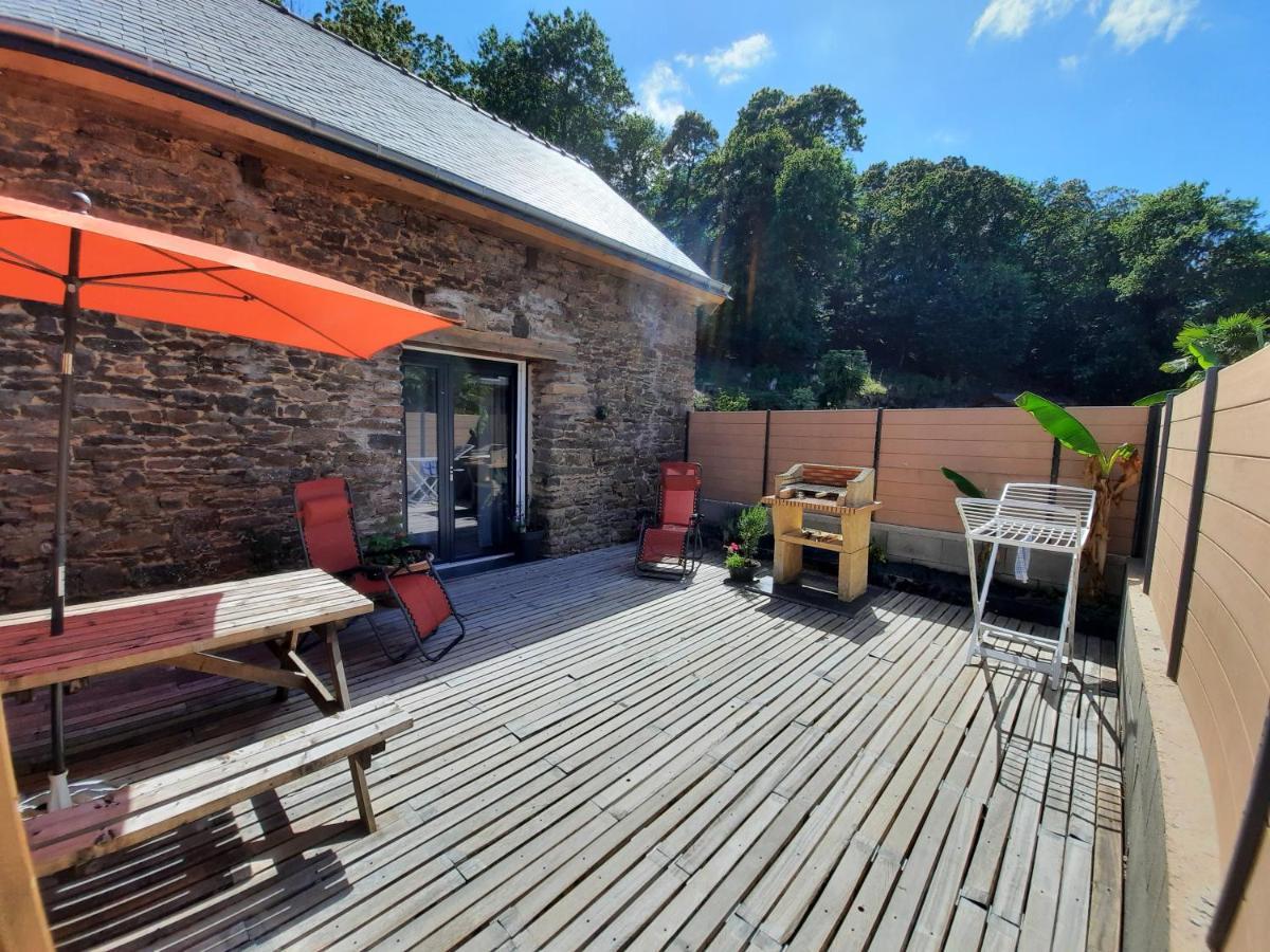 A La Memoire De Merlin & Spa Saint-Malon-sur-Mel Extérieur photo