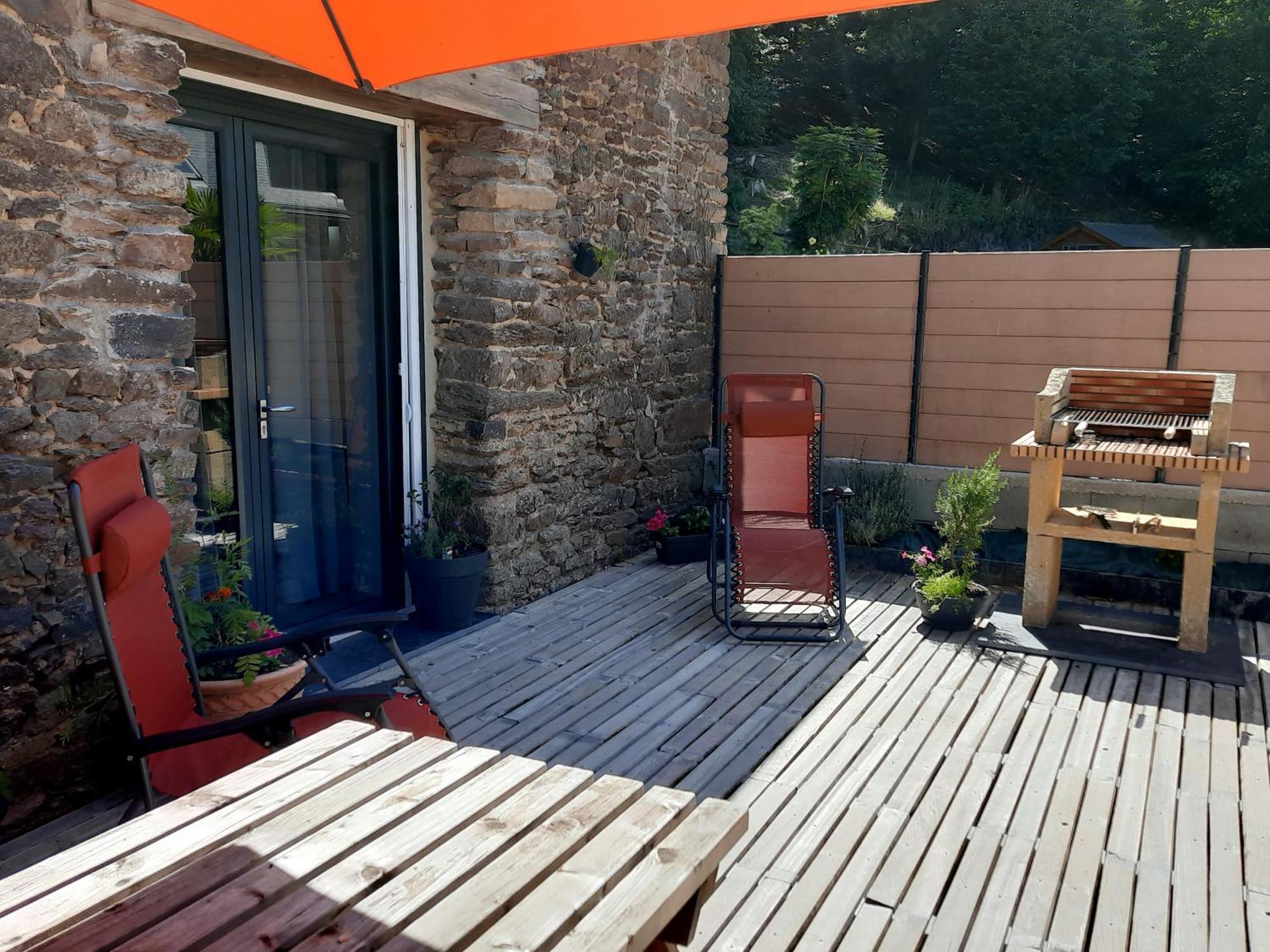 A La Memoire De Merlin & Spa Saint-Malon-sur-Mel Extérieur photo